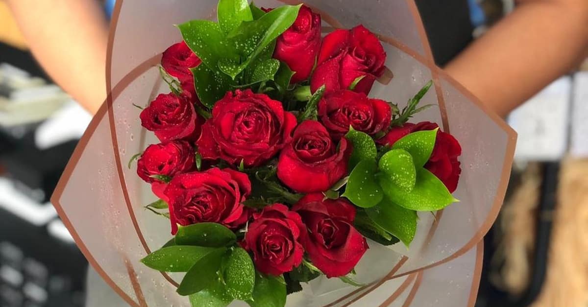 12, 20, 30, 25, Or 100 Roses â Handheld Bouquet; In A Choice Of Color Dubai other tmlh.com 12, 20, 30, 25, Or 100 Roses â Handheld Bouquet; In A Choice Of Color Dubai TMLH.com Special Offers, Deals & Discounts in Turkey