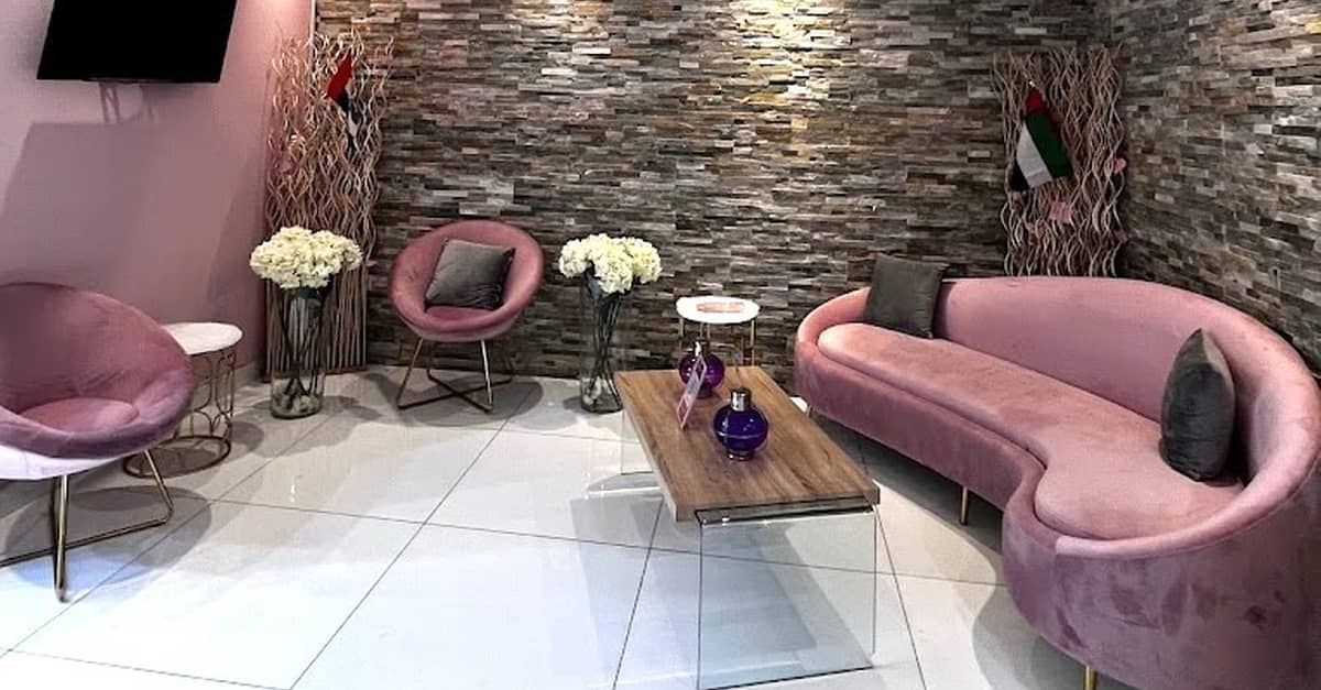Classic Manicure & Pedicure W/ Normal Color,Gelish Mani Or Pedi & More Dubai TMLH.com Special Offers, Deals & Discounts in Turkey 3