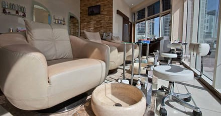 Enjoy With Classic Manicure, Pedicure, Gel Manicure, Nails Extension Dubai TMLH.com Special Offers, Deals & Discounts in Turkey