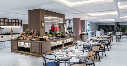 5* Premium Sunday Lunch With Beverages For Up To 4 Adults Dubai TMLH.com Special Offers, Deals & Discounts in Turkey