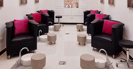 Get Your Glam On With Luxe Mani-Pedi Dubai TMLH.com Special Offers, Deals & Discounts in Turkey