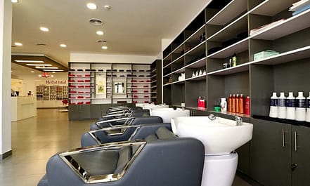 Classic/Gelish Mani & Classic/Gelish Pedi Or Foot Spa W/ Mani & Pedi Dubai TMLH.com Special Offers, Deals & Discounts in Turkey 6